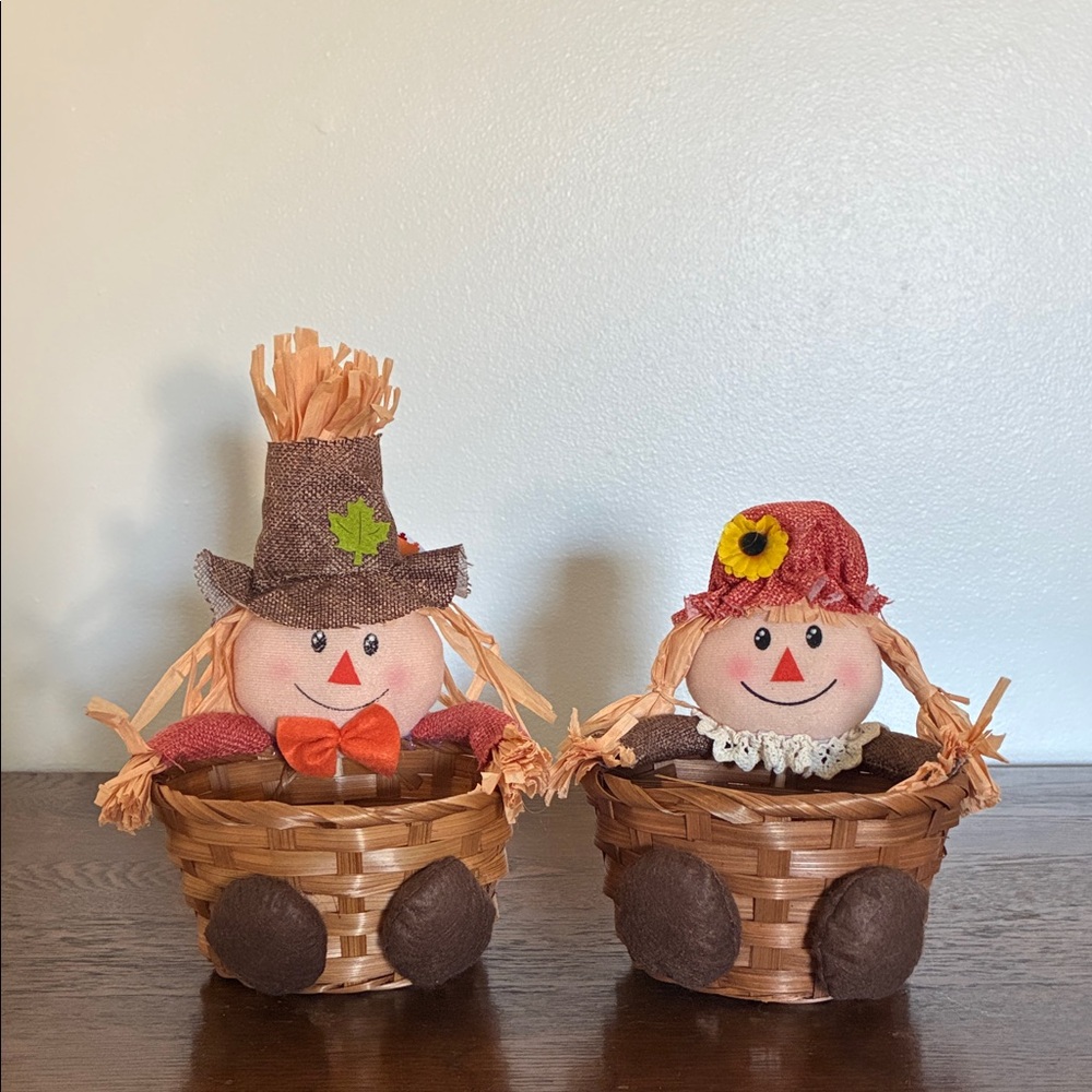 NWT- Handcrafted Fall Harvest Scarecrow Baskets Decor Set